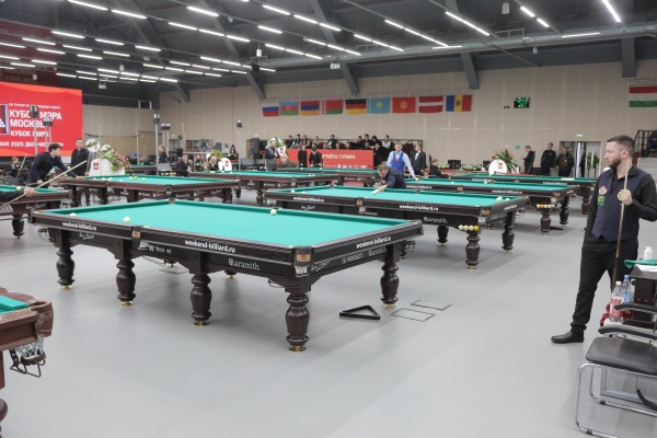 Бильярдный стол для русской пирамиды "Classic II" (12 футов, массив ольхи, борт ясень (махагон)